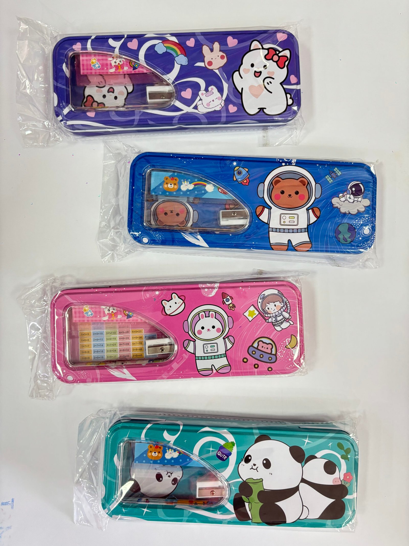 Pencil Case Kaleng Qz-8111